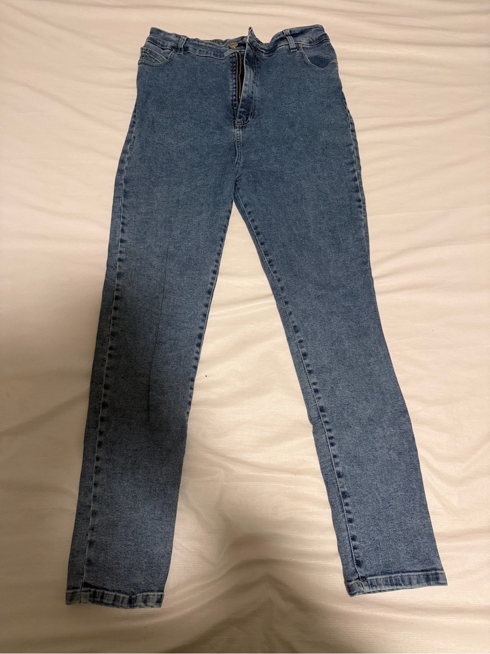 Chipre Ultra High-Rise, Ultra-Stretch Skinny Jeans in Light Blue